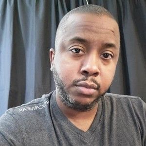 Meet your Posher, Posh